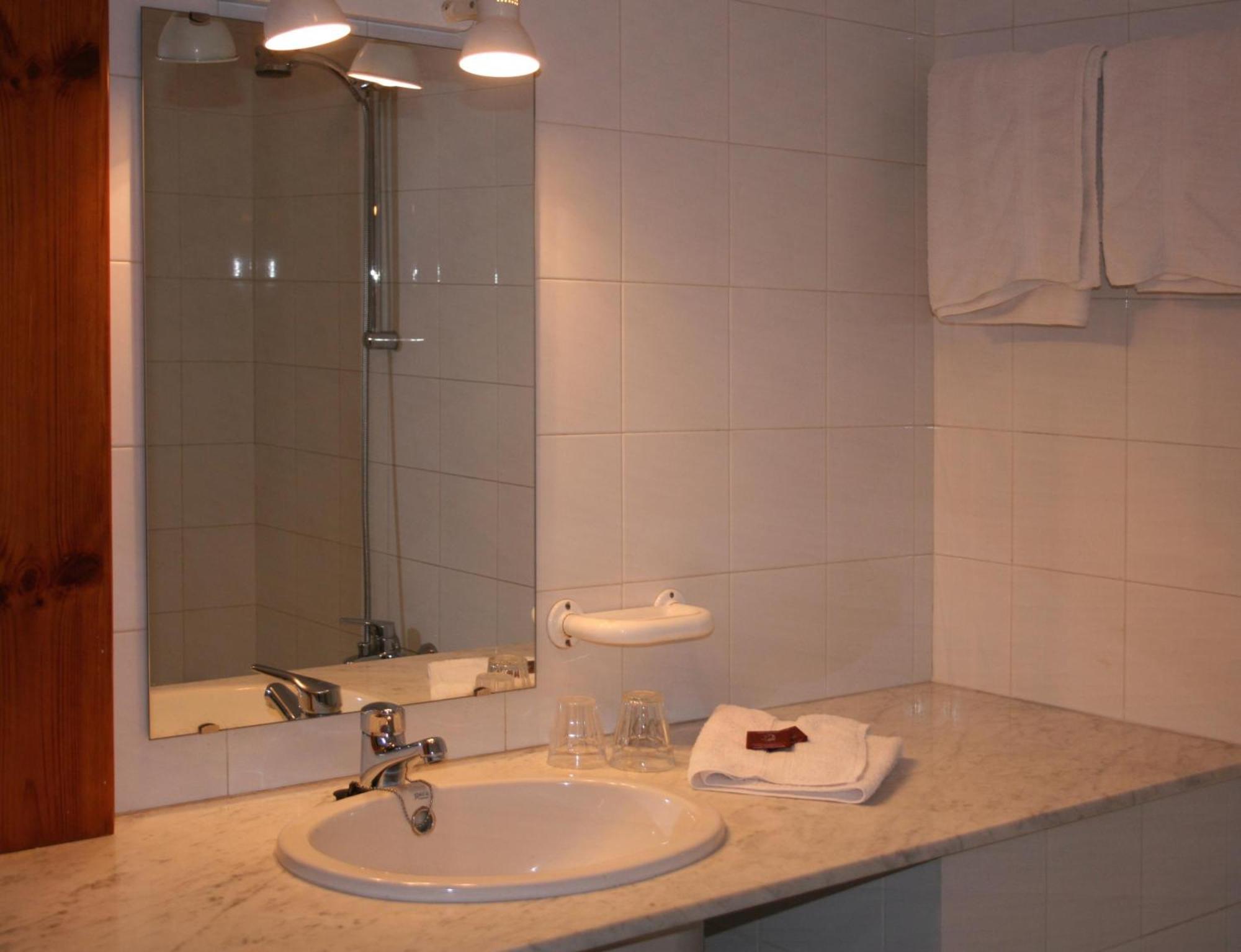 Hostal La Catalana Sant Llorenc de Morunys Extérieur photo